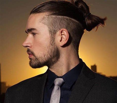 dégradé queue de cheval homme|18 Meilleures idées de cheveux longs dégradés pour hommes à。